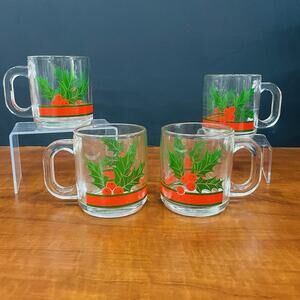 VTG Libbey Christmas Mugs W/ Holly and Berries Set of 4